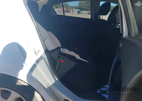 2011 Mazda Mazda3 I Sport from USA, damaged, VIN JM1BL1UF8B1359856